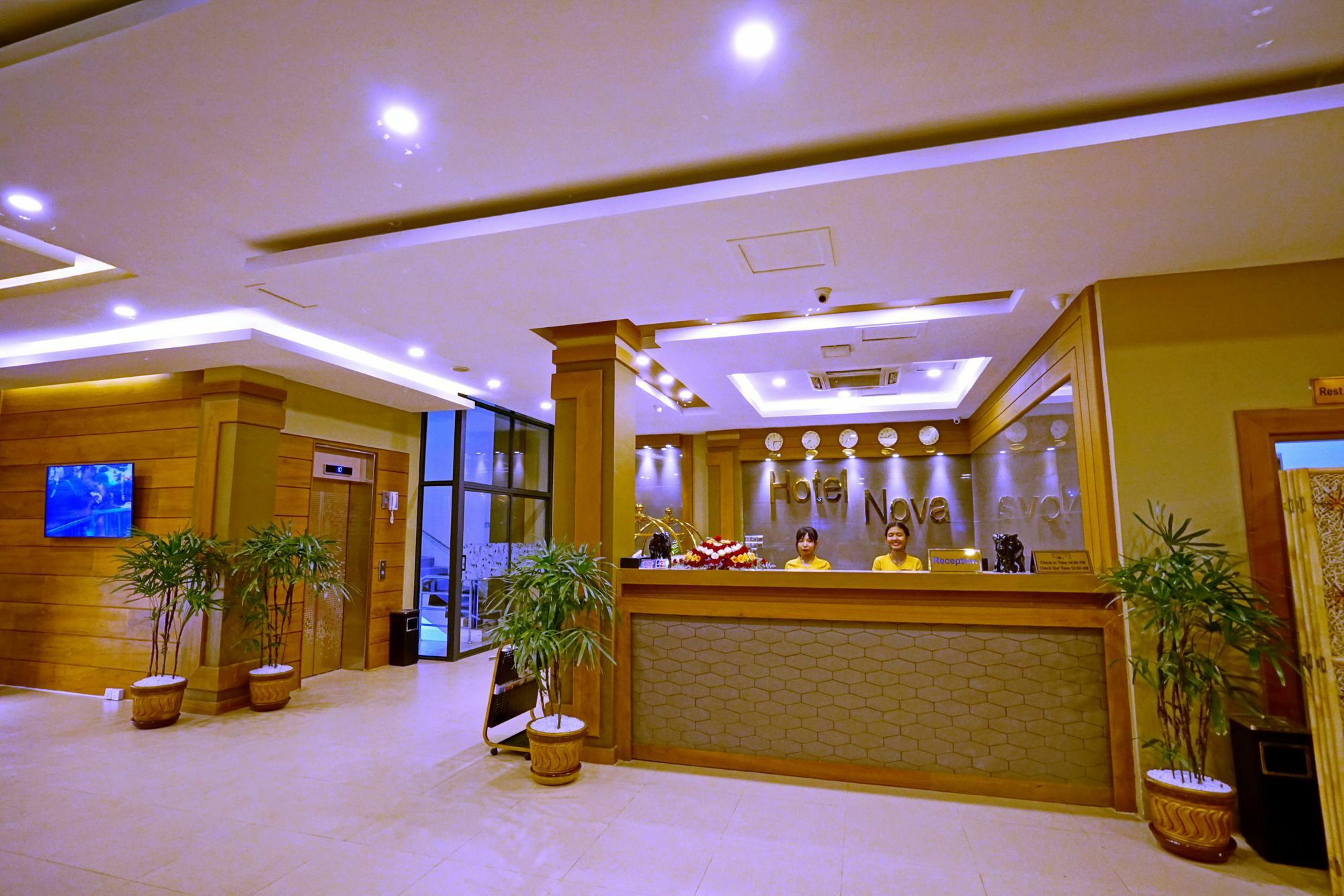 The Hotel Nova Mandalay Eksteriør billede